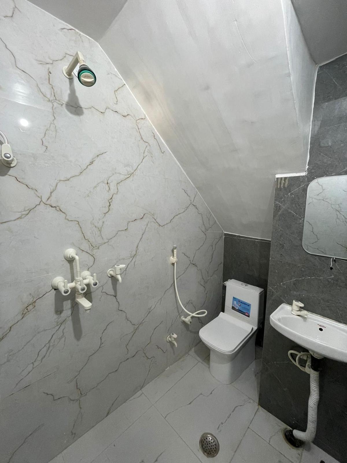 Rukmani Villas Group Of Rukmani Home Stay Mathura Exterior foto