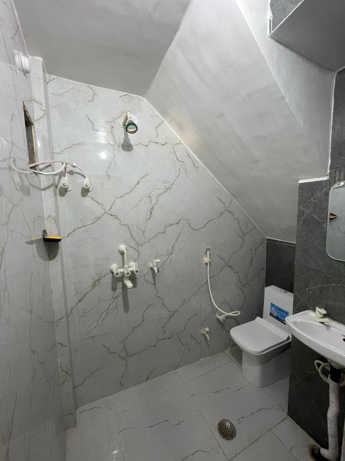 Rukmani Villas Group Of Rukmani Home Stay Mathura Exterior foto